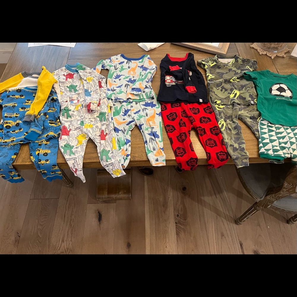Lot of Baby Gap Pajamas 12-18mo